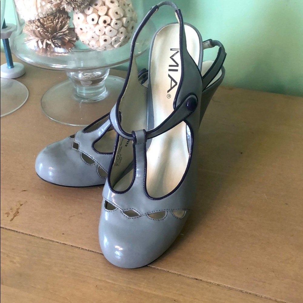 MIA pumps size 8.5